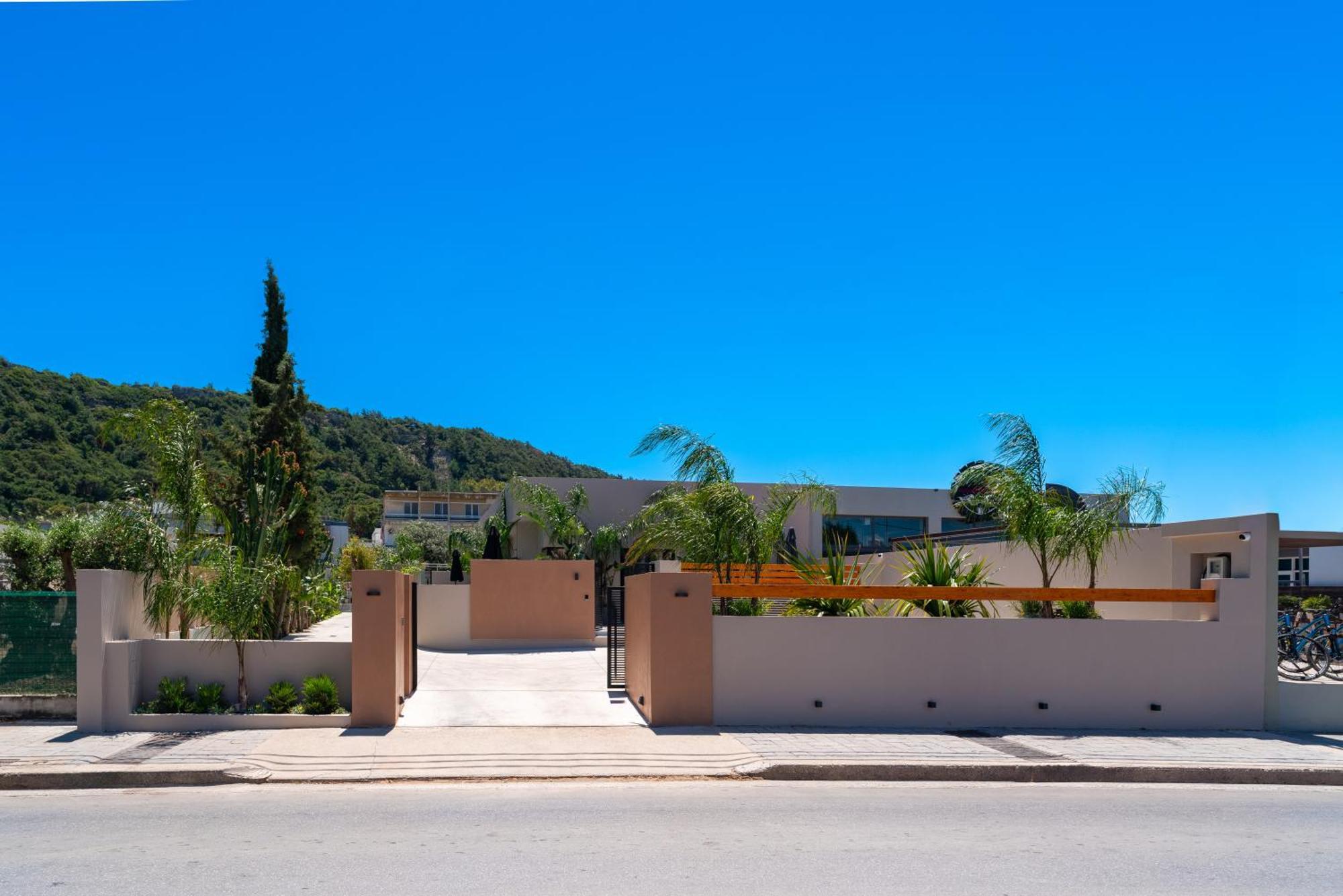 Afesou Suites Ialysos  Esterno foto